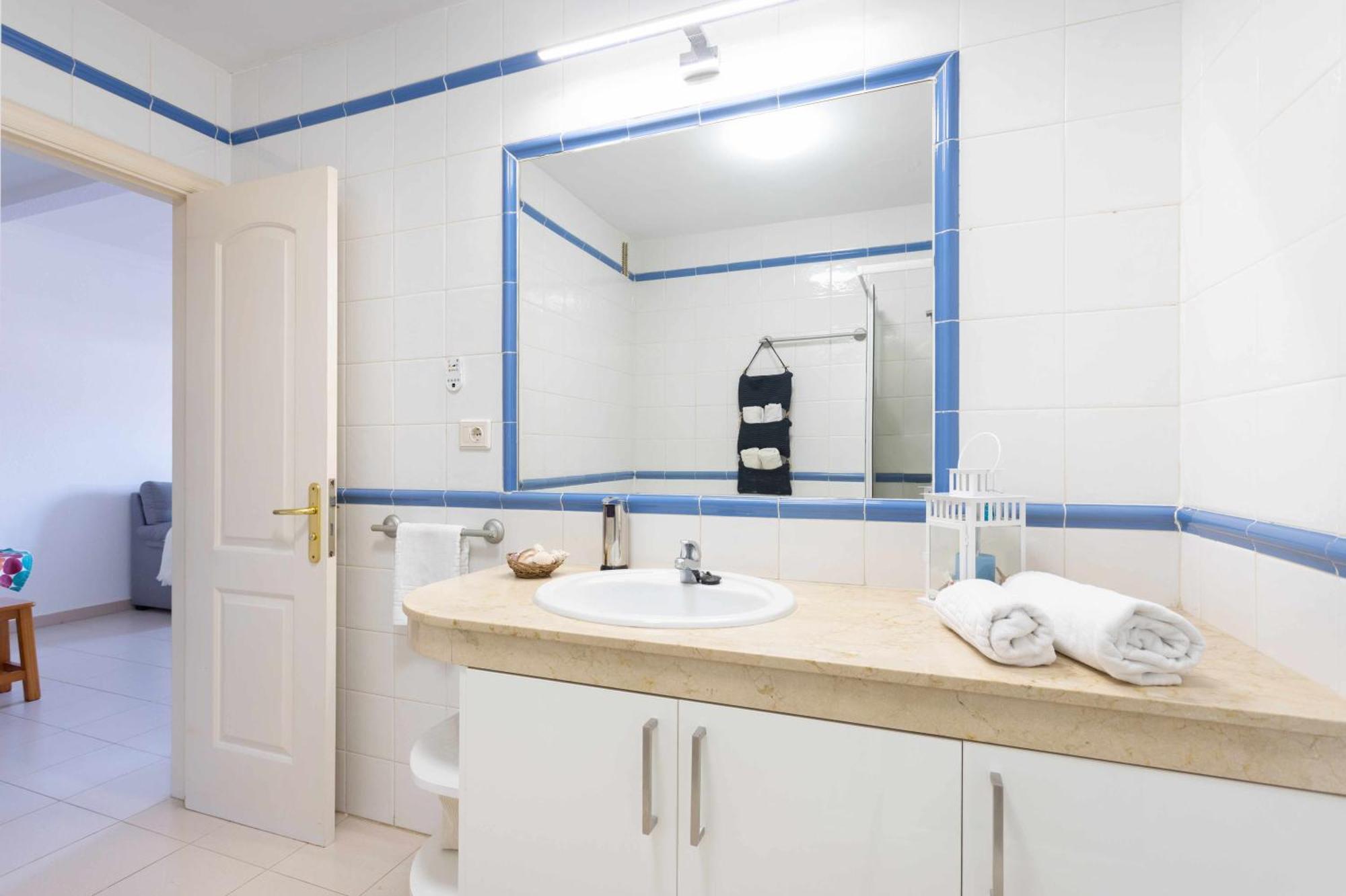 Agradable Piso Con Piscina & Playa Terraza Y Wifi Apartman Costa Del Silencio Kültér fotó