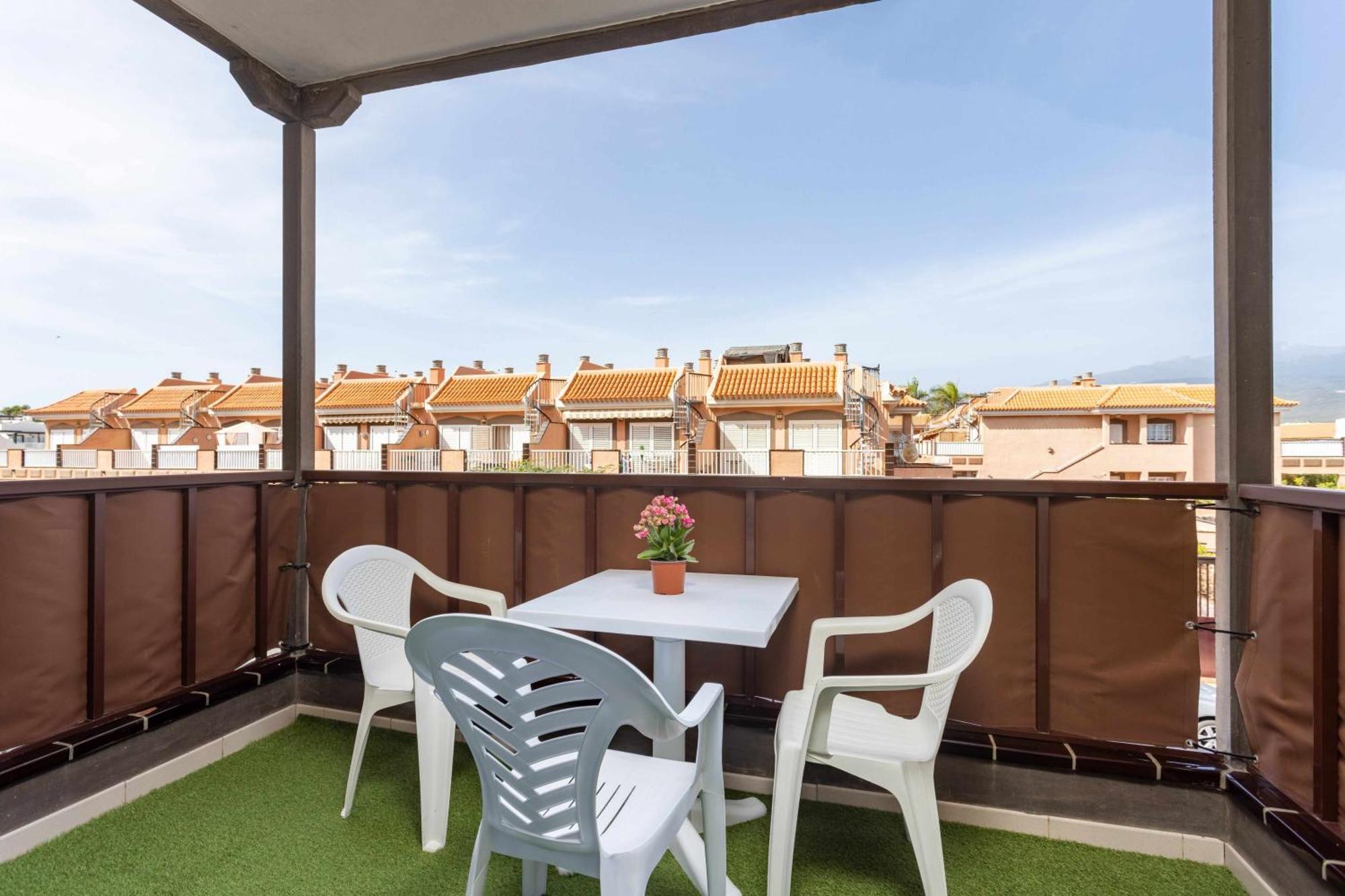 Agradable Piso Con Piscina & Playa Terraza Y Wifi Apartman Costa Del Silencio Kültér fotó