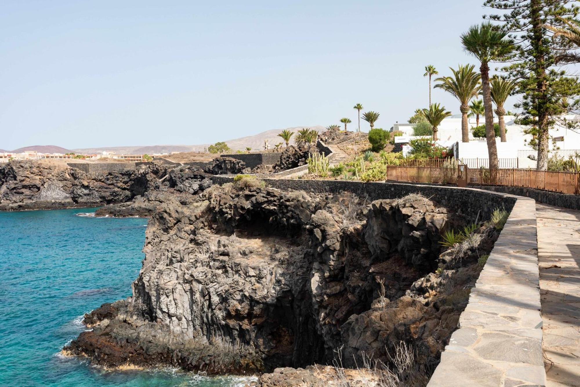 Agradable Piso Con Piscina & Playa Terraza Y Wifi Apartman Costa Del Silencio Kültér fotó
